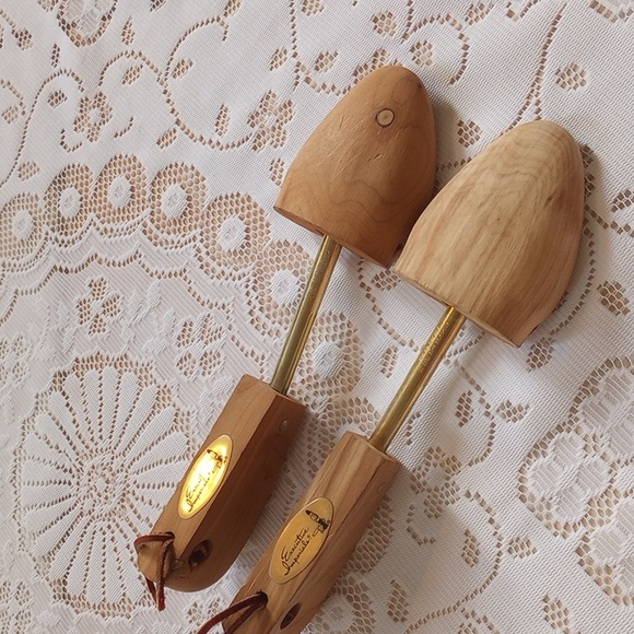 Wooden Shoe Inserts with Adjustable Brass Rod Adjustable - Picture 1 of 7